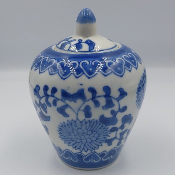 Vintage Blue and White Floral Chinese Spice Ginger Jar w/Lid READ - Picture 1 of 8